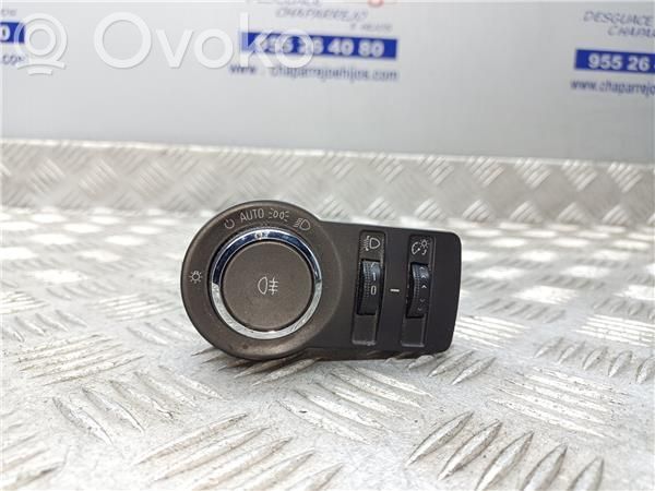 Comutator lumini   13263704