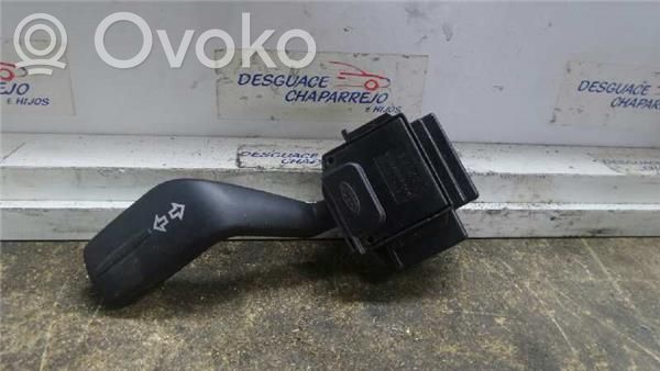 Ford Focus Interrupteur / bouton multifonctionnel 
