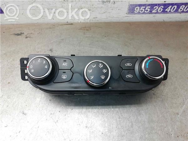 Interruptor del aire acondicionado (A/C)   97250A2003