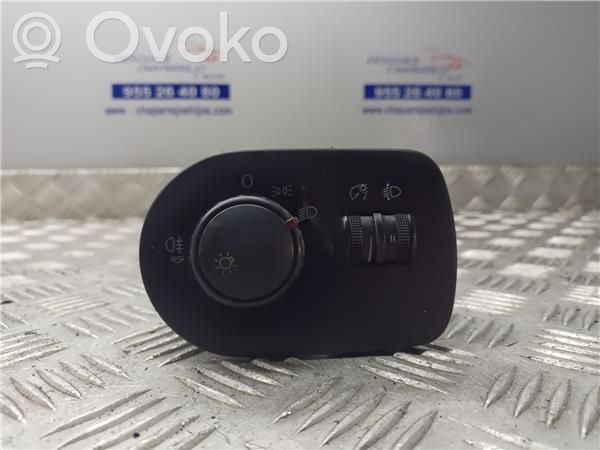 Seat Ibiza I (021A) Interruptor de luz 