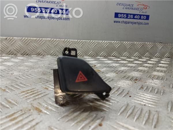Botón interruptor de luz de peligro   864W0140
