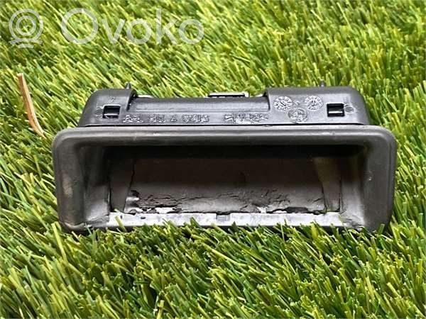 Manecilla externa de puerta de carga   51247118158