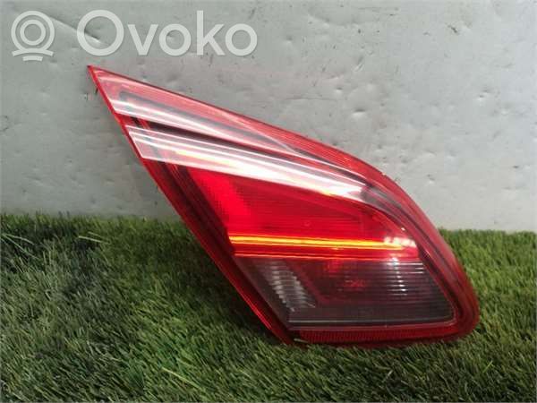 Opel Corsa E Żarówka lampy tylnej 