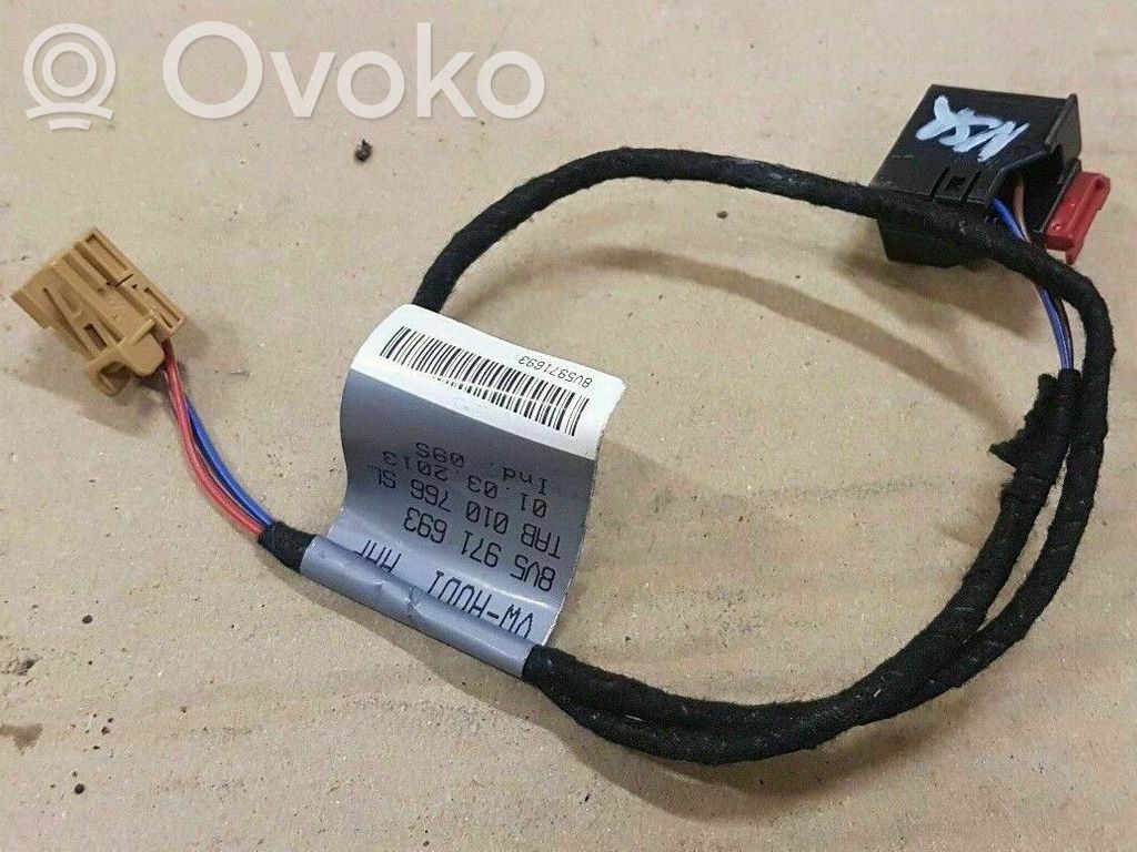 Cableado de puerta trasera   8V5971693
