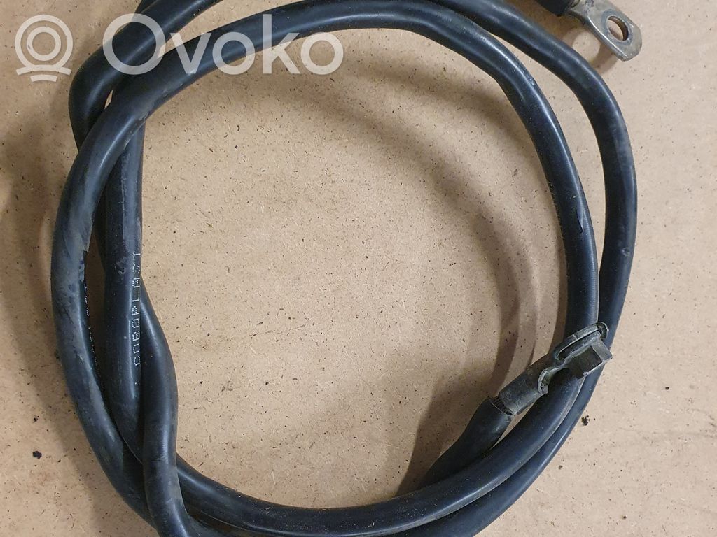 Volkswagen Golf V Positive cable (battery) 