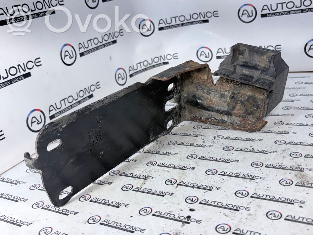 Fixation de radiateur   51647117,H260BDE,23781010