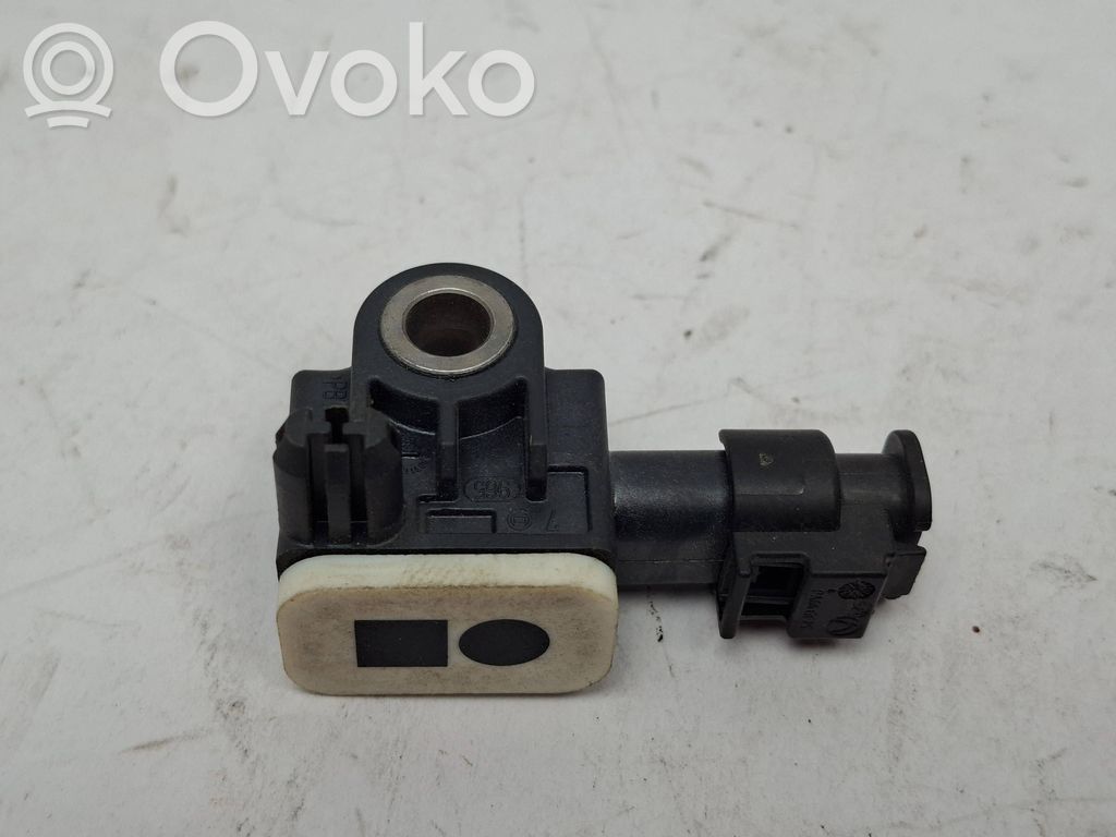 BMW 2 F22 F23 Czujnik uderzenia Airbag 