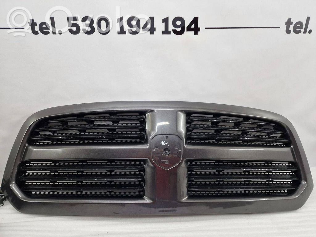 Dodge RAM 1500 DS Front grill 