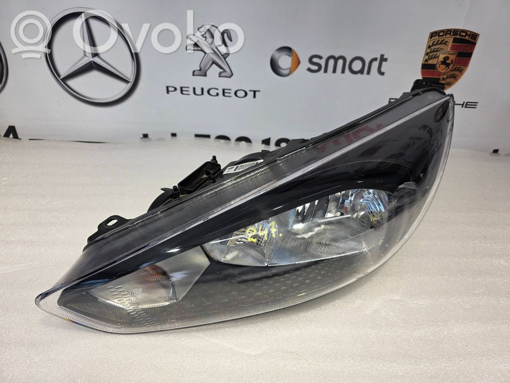 Ford Focus Lampa przednia 