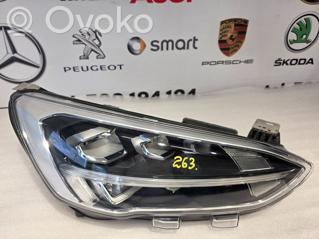 Ford Focus Headlight/headlamp 