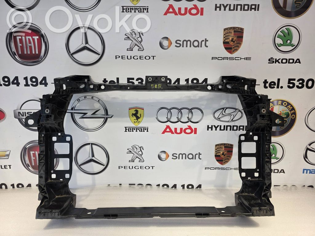 Audi Q7 4M Radiatoru panelis 