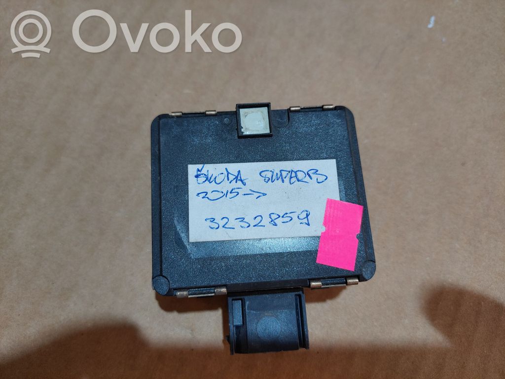 Skoda Superb B8 (3V) Senzor radar distronic 