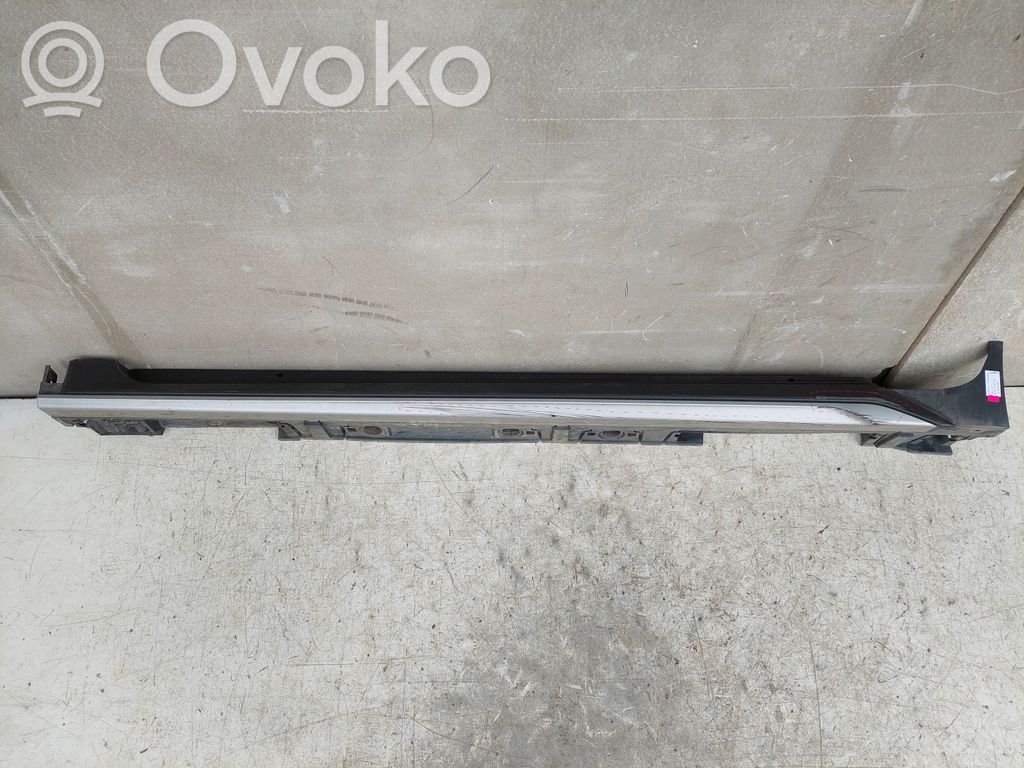 Próg   75852YY010,3623856