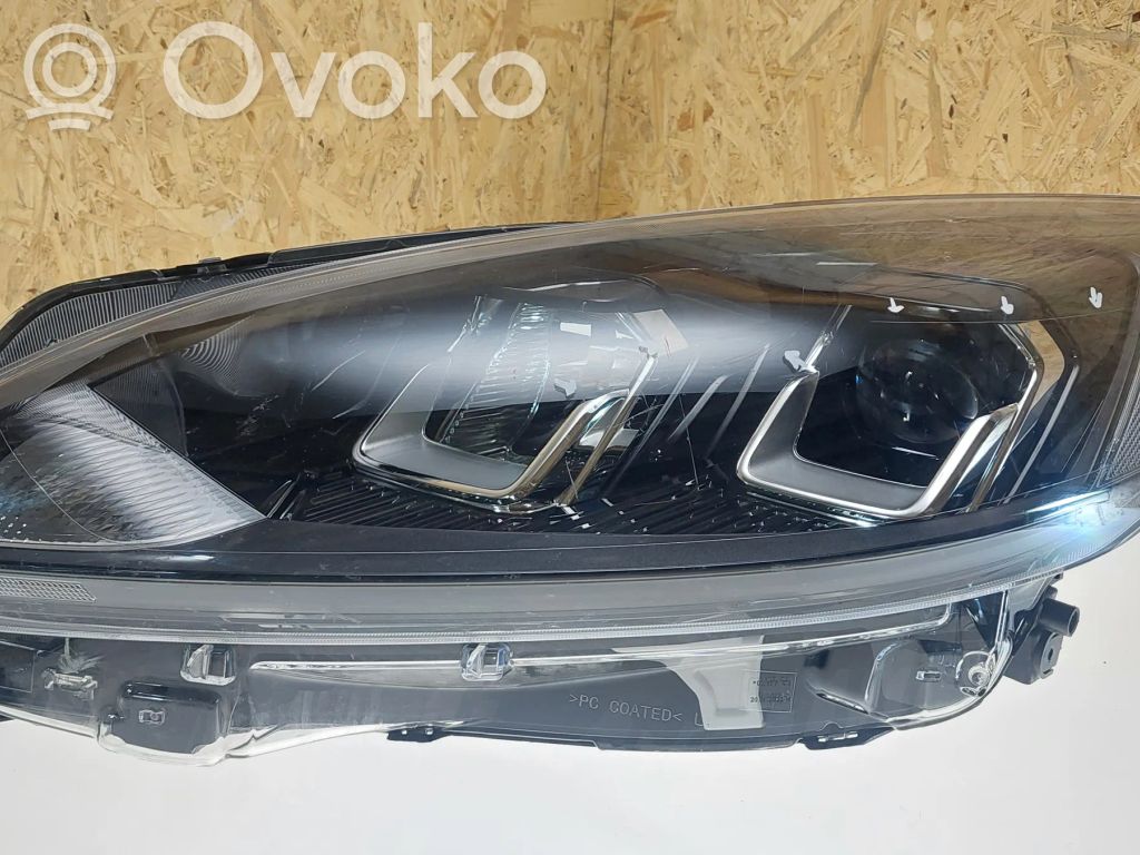 Ford Kuga III Priekinis žibintas 