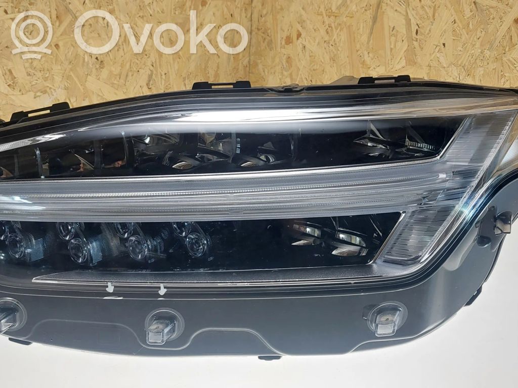Volvo XC90 Scheinwerfer 