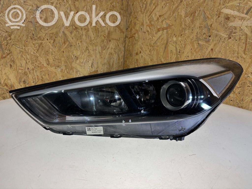 Hyundai Tucson TL Lampa przednia 