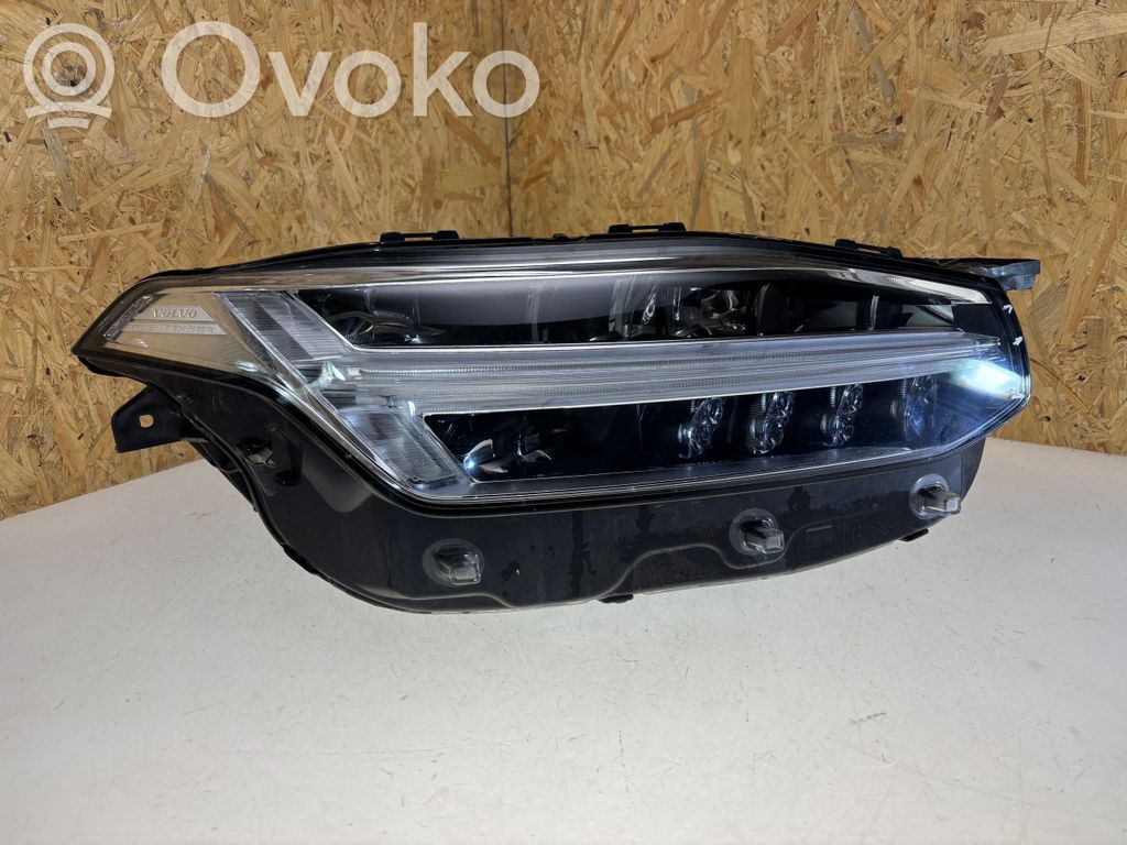 Volvo XC90 Scheinwerfer 