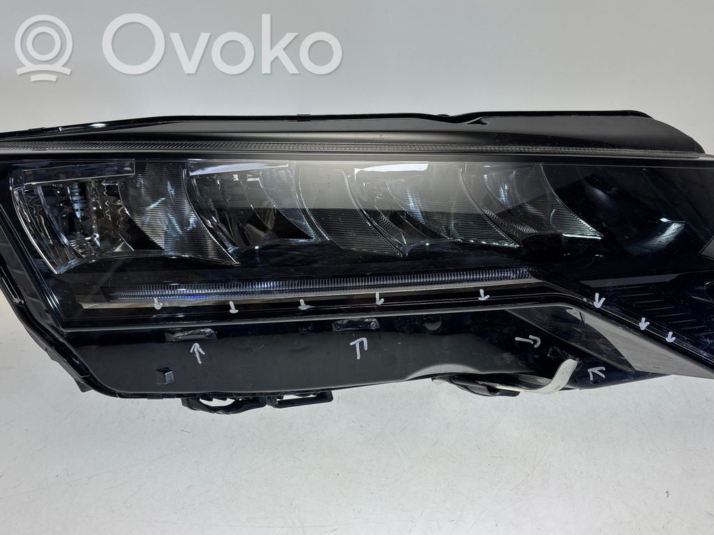 Skoda Octavia Mk4 Scheinwerfer 
