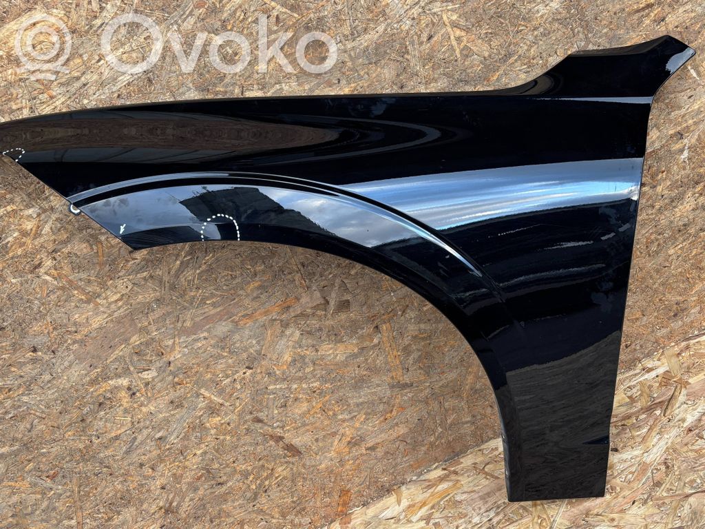Volvo XC60 Błotnik przedni 
