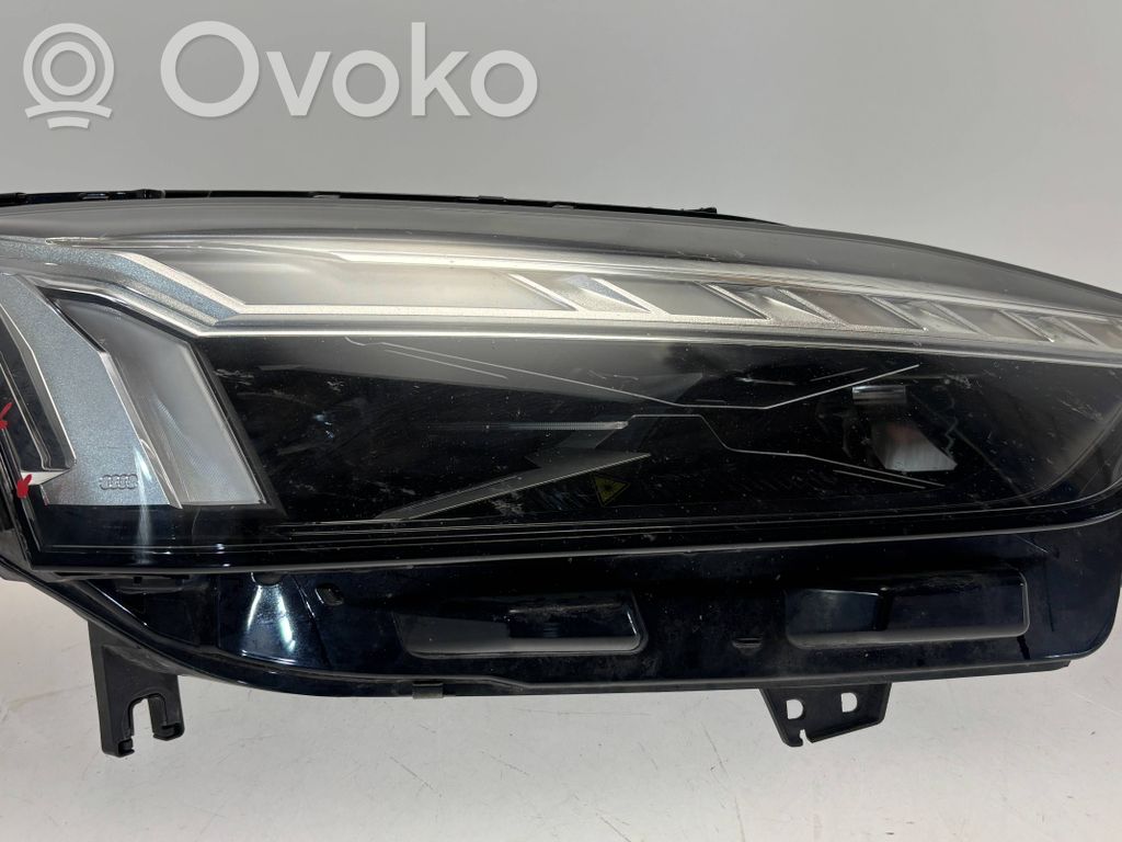 Audi A5 Headlight/headlamp 