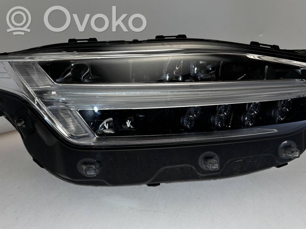 Volvo XC90 Scheinwerfer 