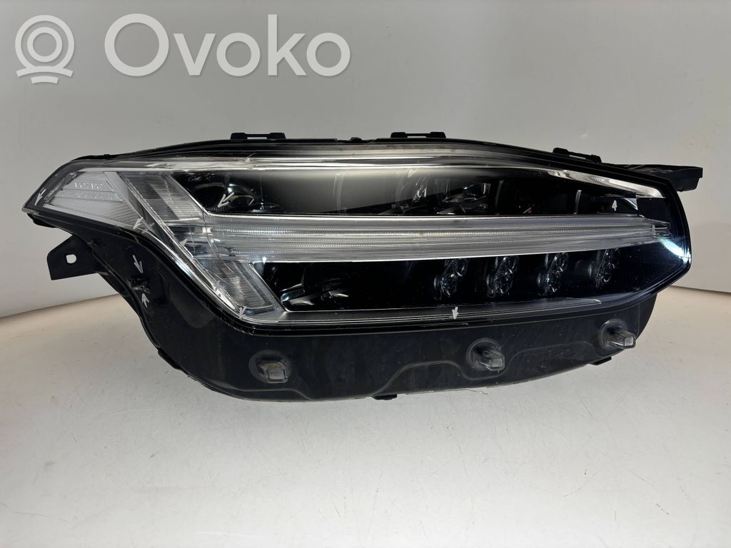 Volvo XC90 Phare frontale 