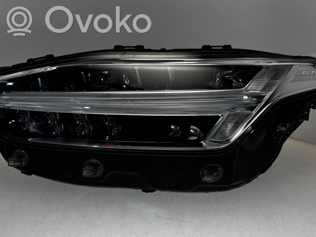 Volvo XC90 Scheinwerfer 