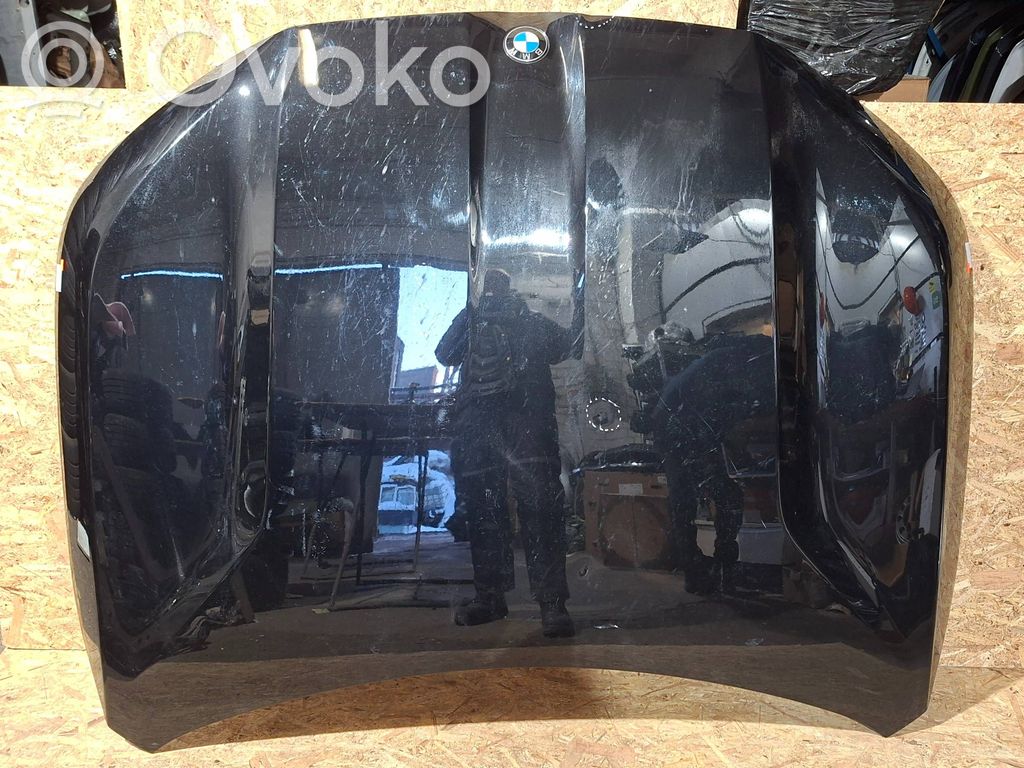 Engine bonnet/hood   B004519