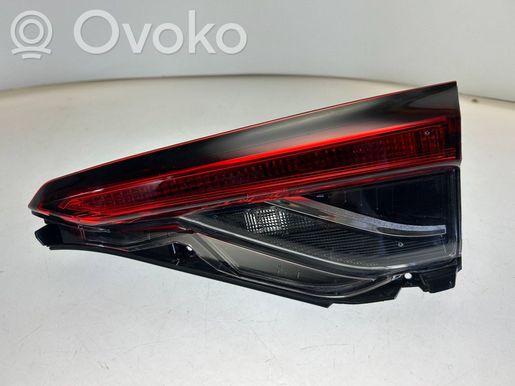 Toyota Corolla E210 E21 Takaluukun takavalot 