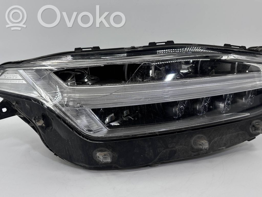 Volvo XC90 Scheinwerfer 
