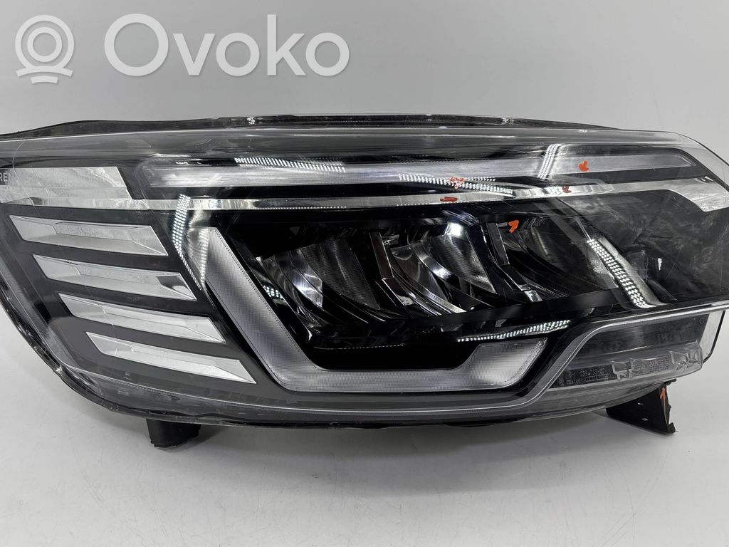 Renault Trafic III (X82) Far 