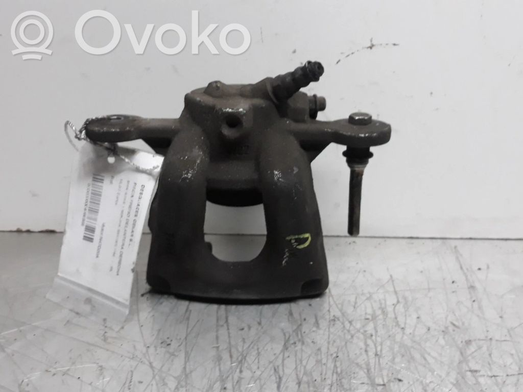 Caliper de freno delantero