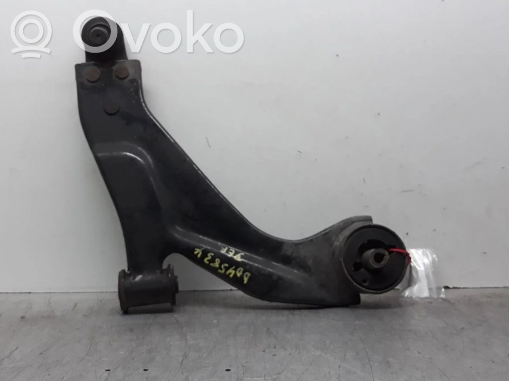 Ford Mondeo Mk III Braccio di controllo sospensione anteriore 
