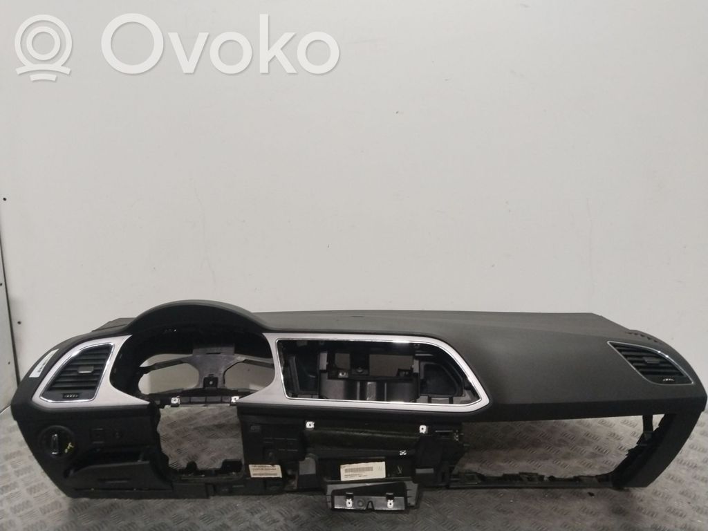 Seat Leon (5F) Dashboard 