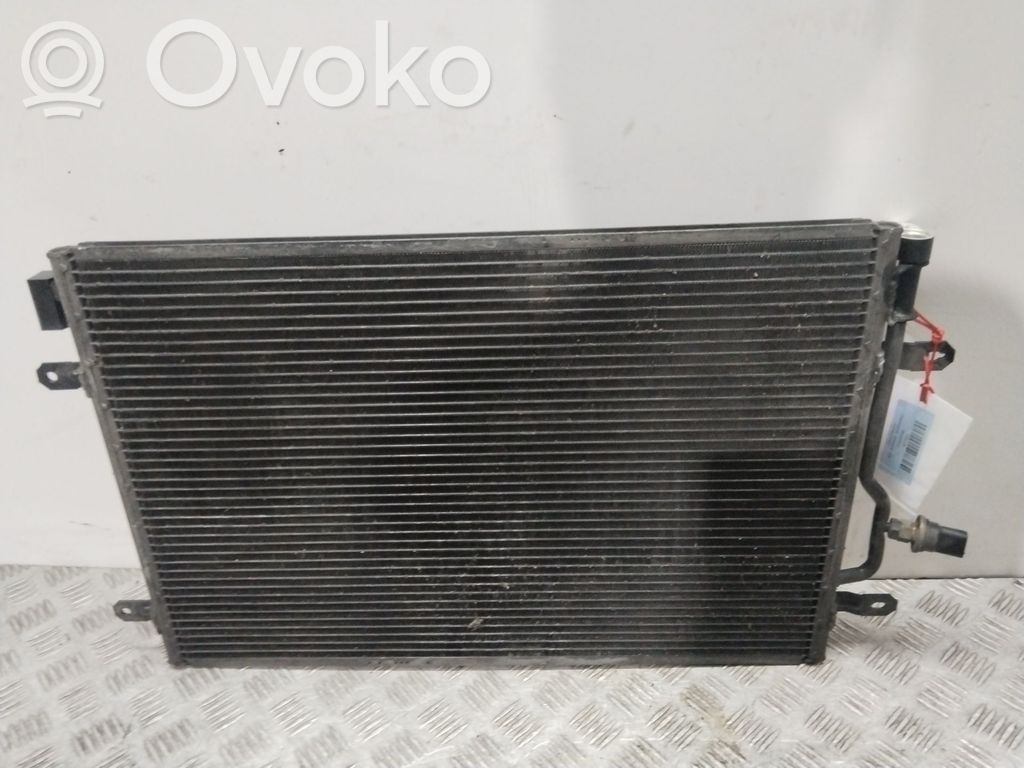 Audi A4 S4 B6 8E 8H Radiatore di raffreddamento A/C (condensatore)
