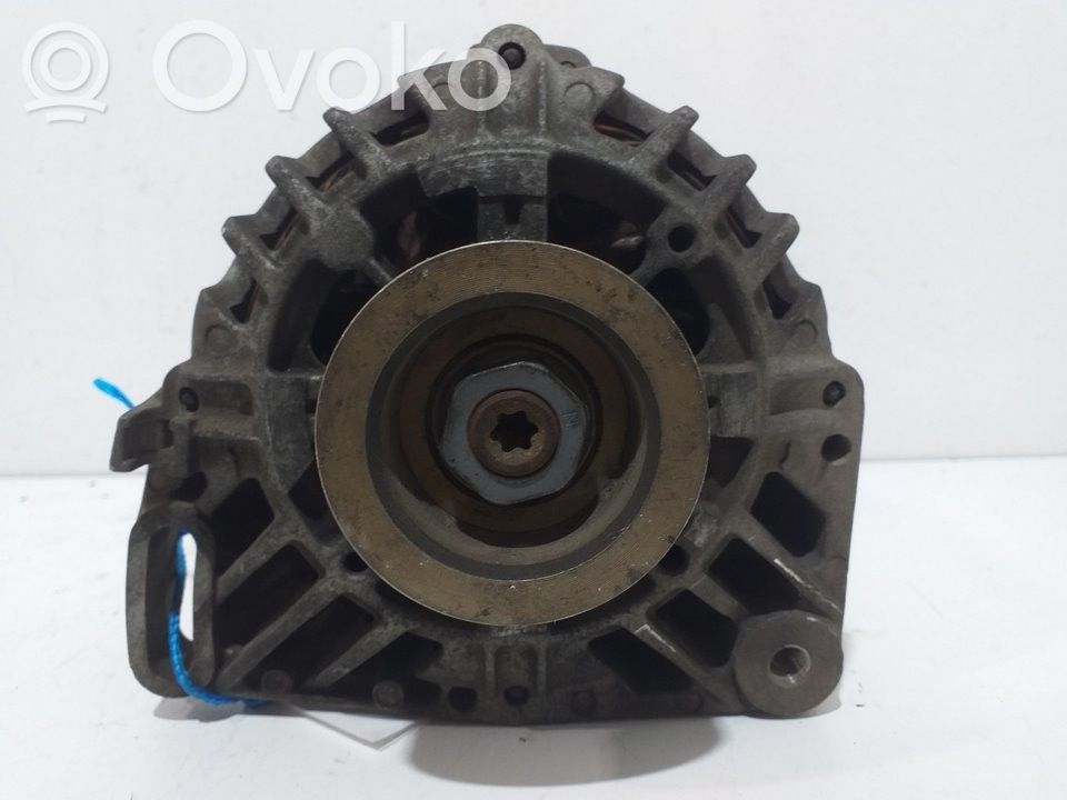 Renault Clio III Generatore/alternatore 