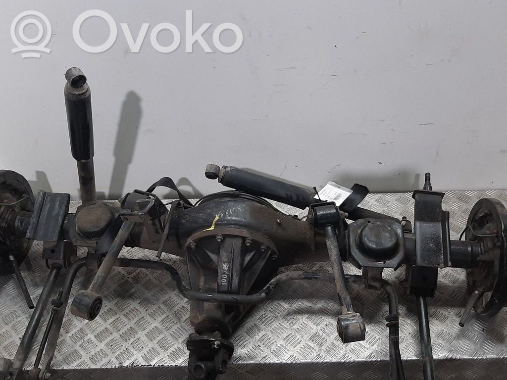 Nissan Terrano Hinterachsträger mit Reduzierstück 