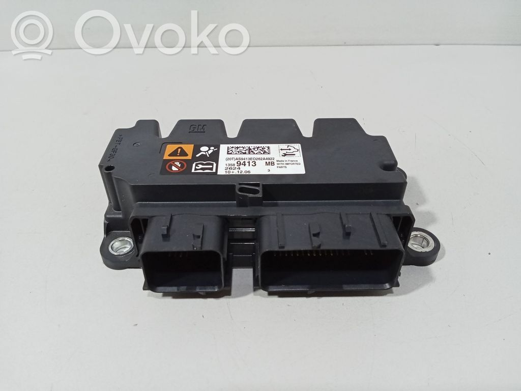 Opel Astra J Centralina/modulo airbag 