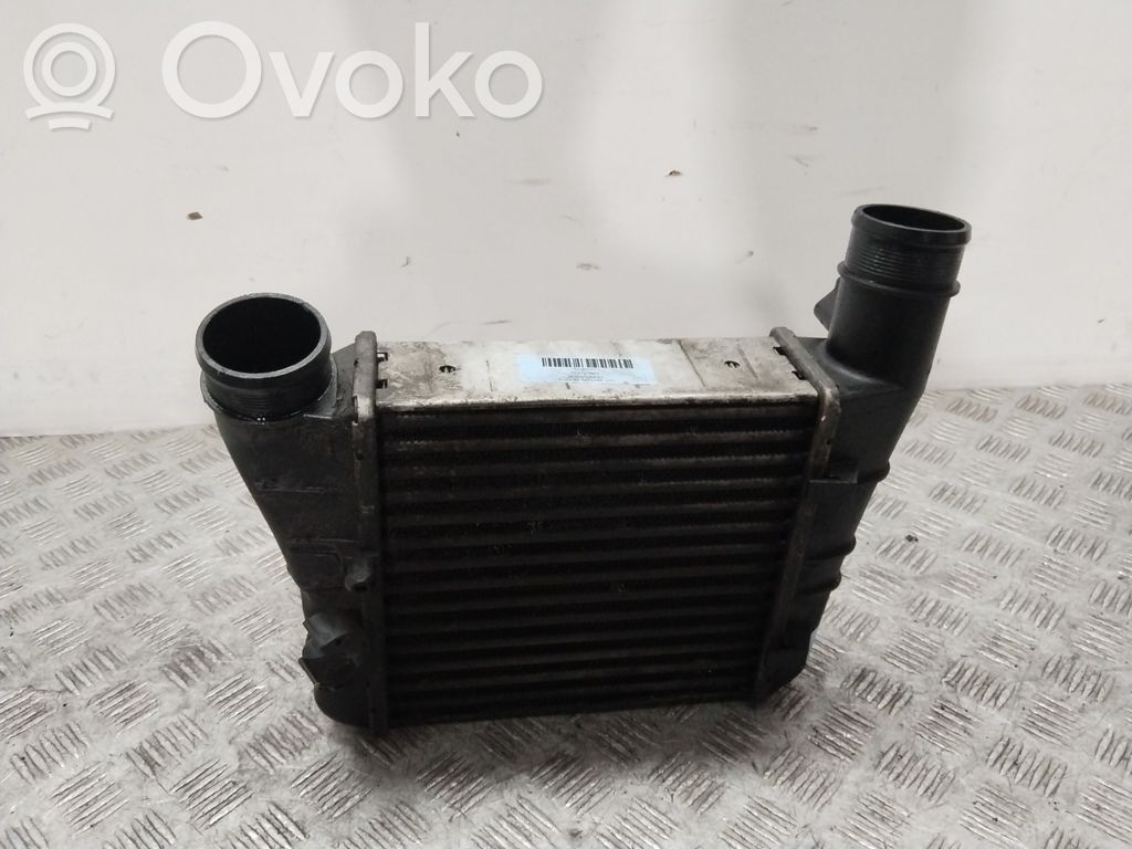 Radiador intercooler   8E0145805