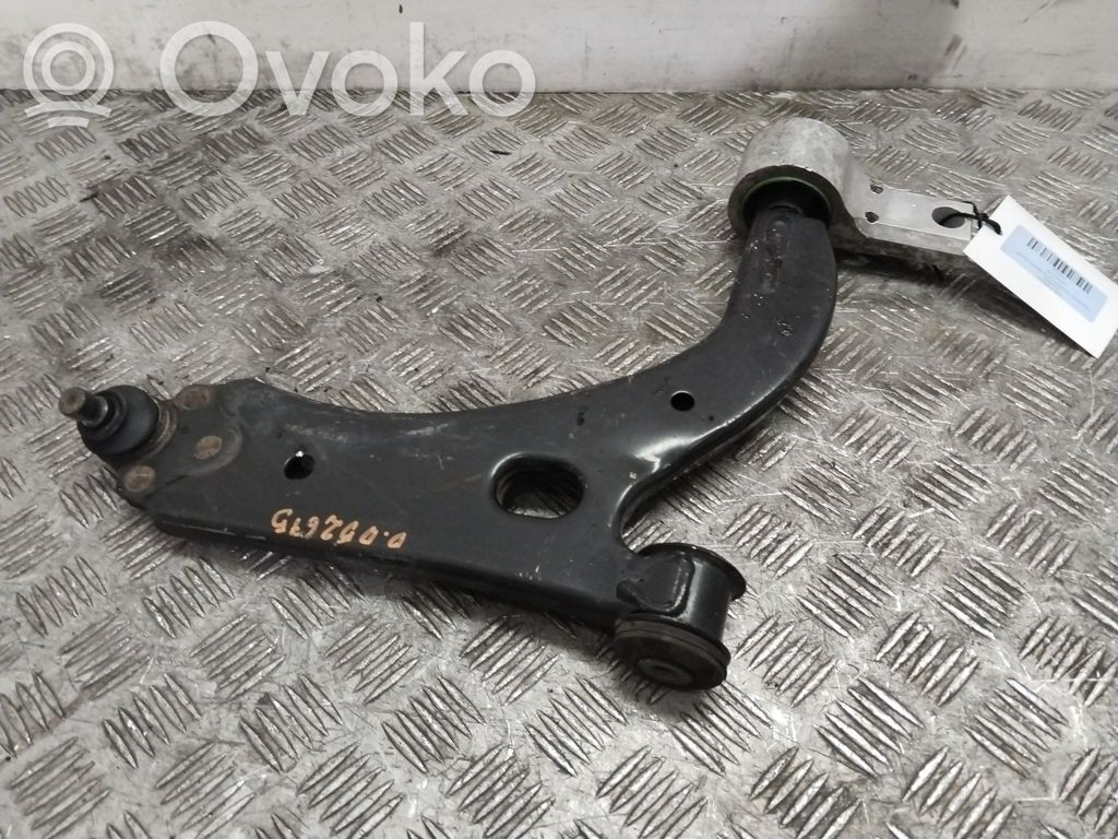 Mazda 2 Priekinė svirtis 