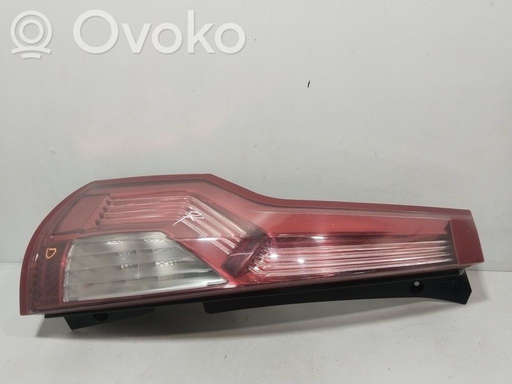 Citroen C4 Cactus Luci posteriori