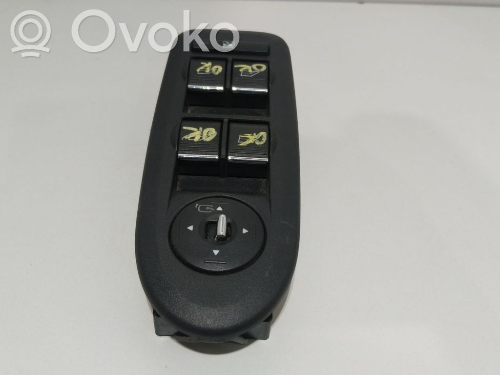 Ford C-MAX I Interruttore di controllo dell’alzacristalli elettrico 