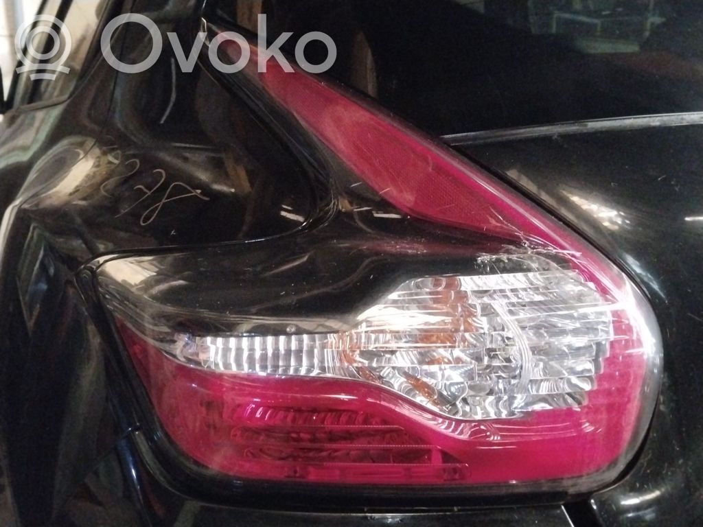 Nissan Juke I F15 Luci posteriori