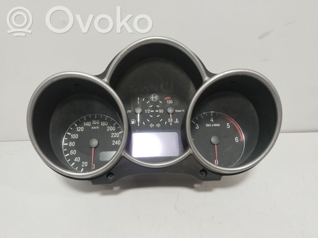 Alfa Romeo 147 Vitezometru (grup de instrumente) 