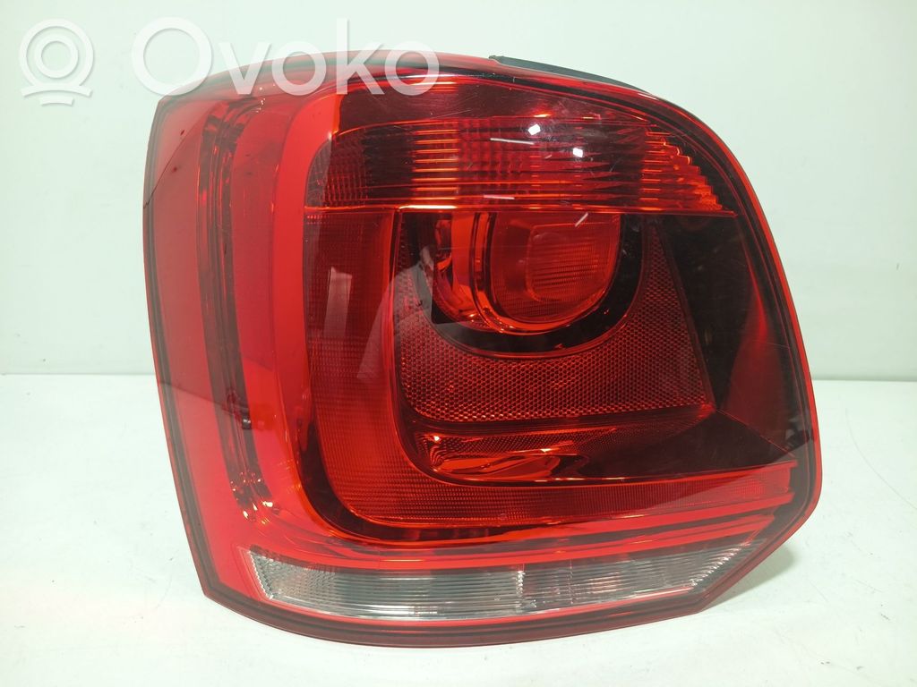 Volkswagen Polo VI Luci posteriori 