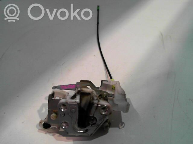 Peugeot 107 Front door lock 