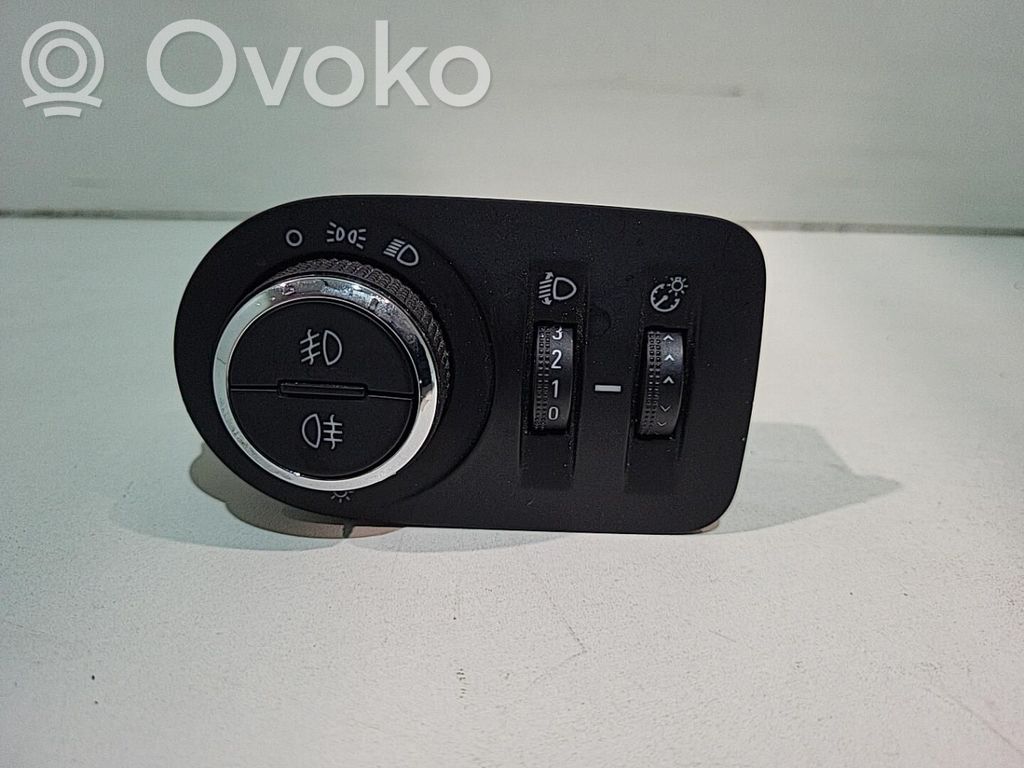 Opel Meriva B Light switch 