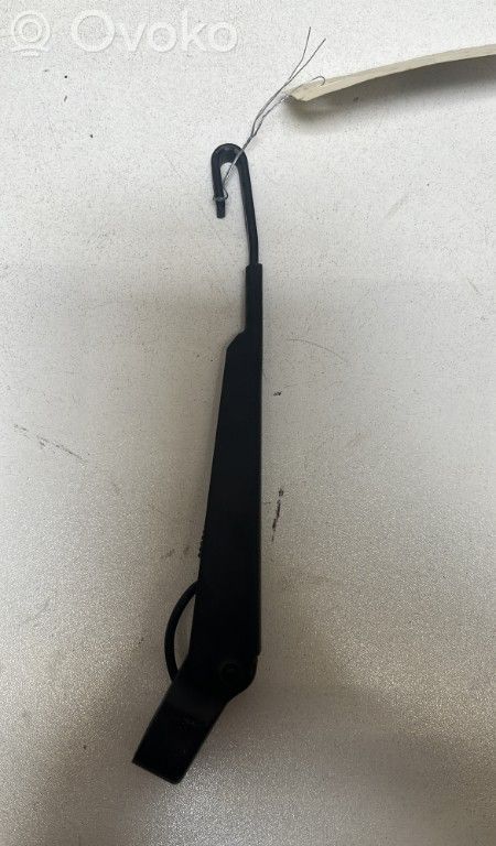 Ford C-MAX I Rear wiper blade arm 