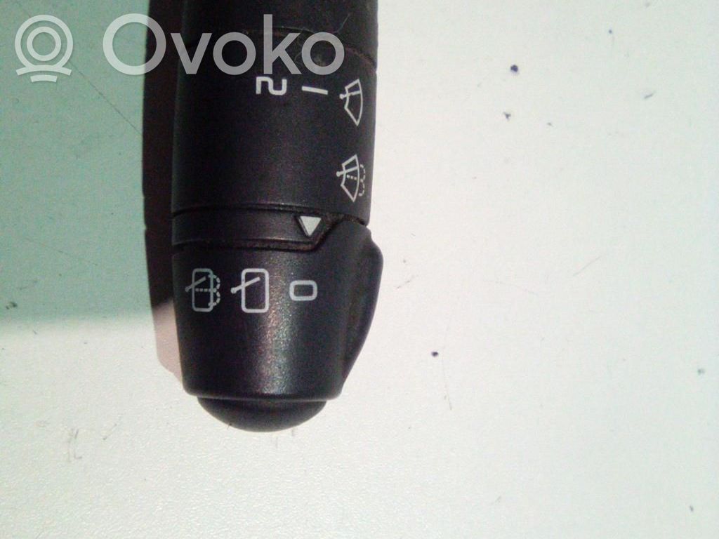 Renault Clio II Pyyhkijän vipu 