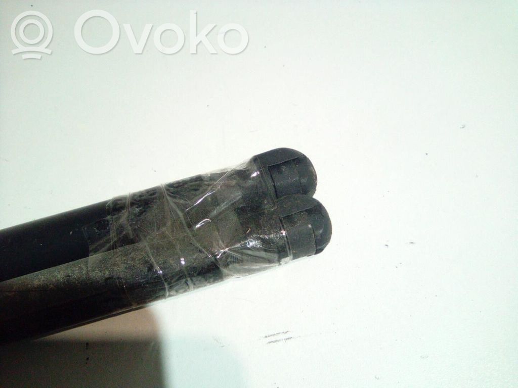 Ford Ka Tailgate/trunk strut/damper 
